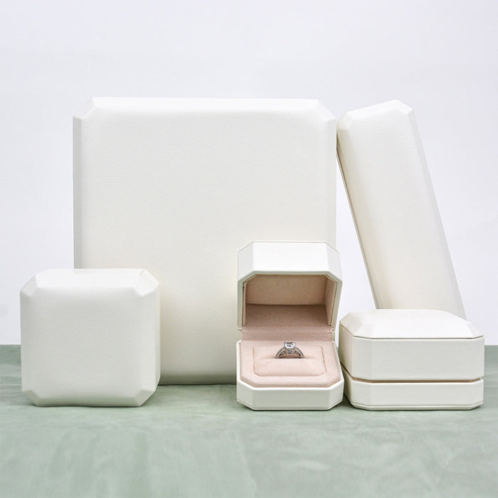 Sukhothai Box Collection